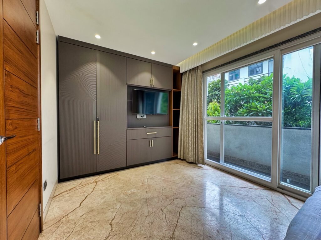 Service Apartment in Vasant Kunj