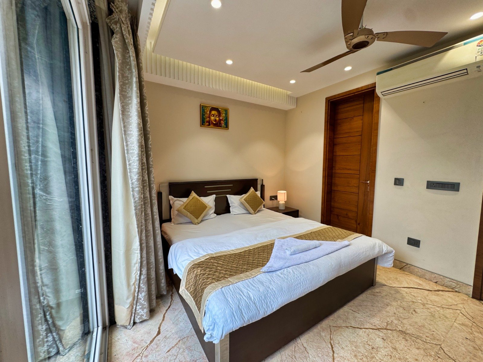 Monthly rental apartments